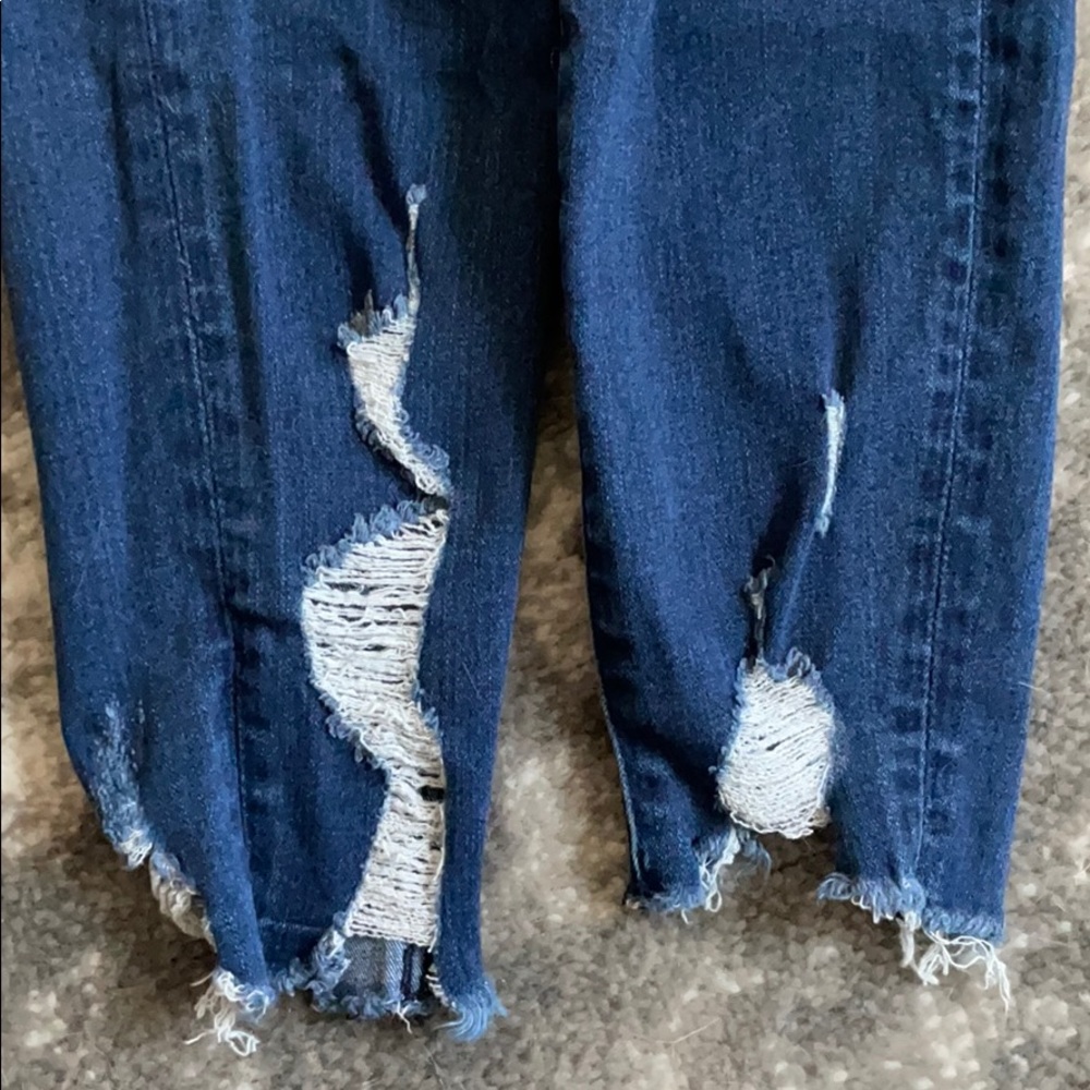 AE Jeans - Picture 2 of 4